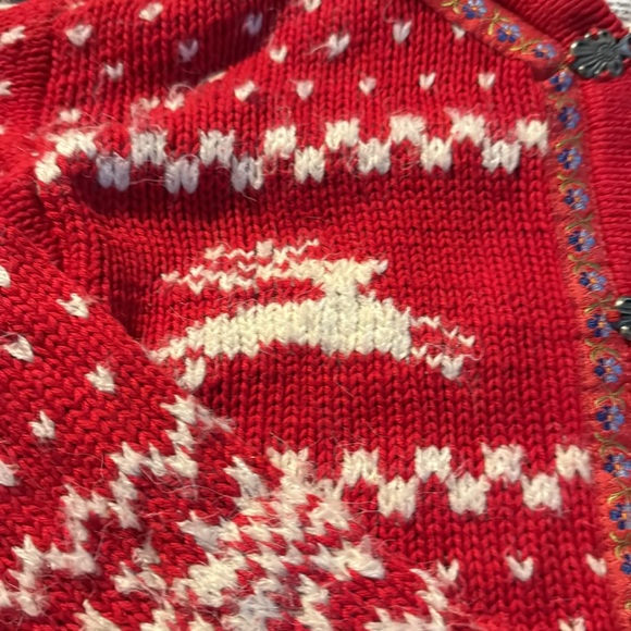 Norwegian vintage reindeer Christmas sweater - Picture 3 of 5